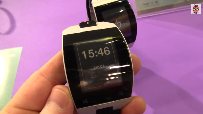 color e ink smartwatch