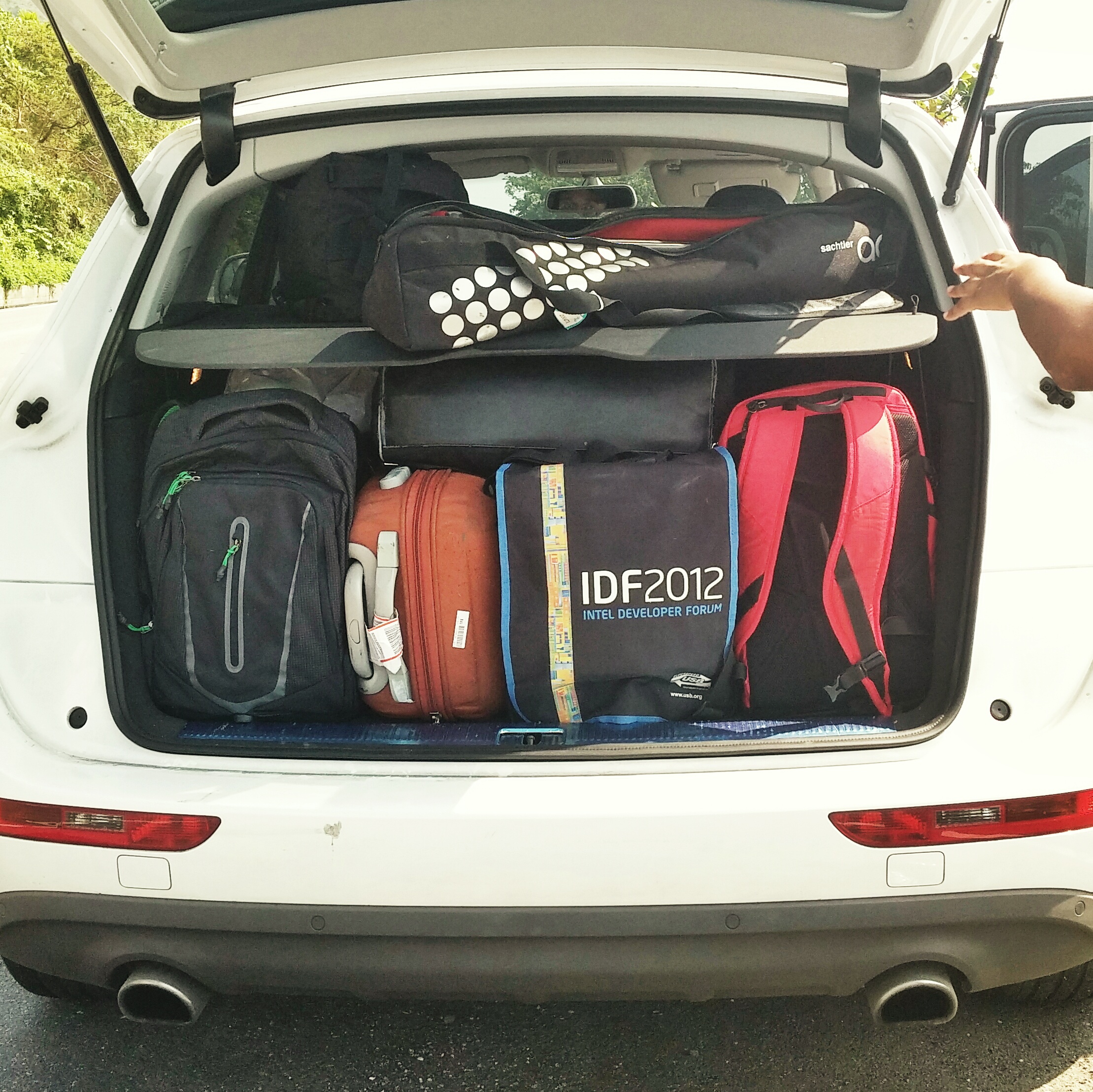 Fünf Leute, ein Audi Q5, zwei Case Logic Griffith-Rucksäcke = eine Epische Zeit an der Ostküste Taiwans. Von unserem Instagram-Account @MobileGeeksBlog