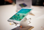 Samsung Galaxy A5 Mittelklasse-Smartphone mit Metallgehäuse im Hands-On