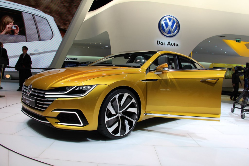 2015-Volkswagen-Sport-Coupe-Concept-GTE-Genf-2015-Jens-Stratmann-19