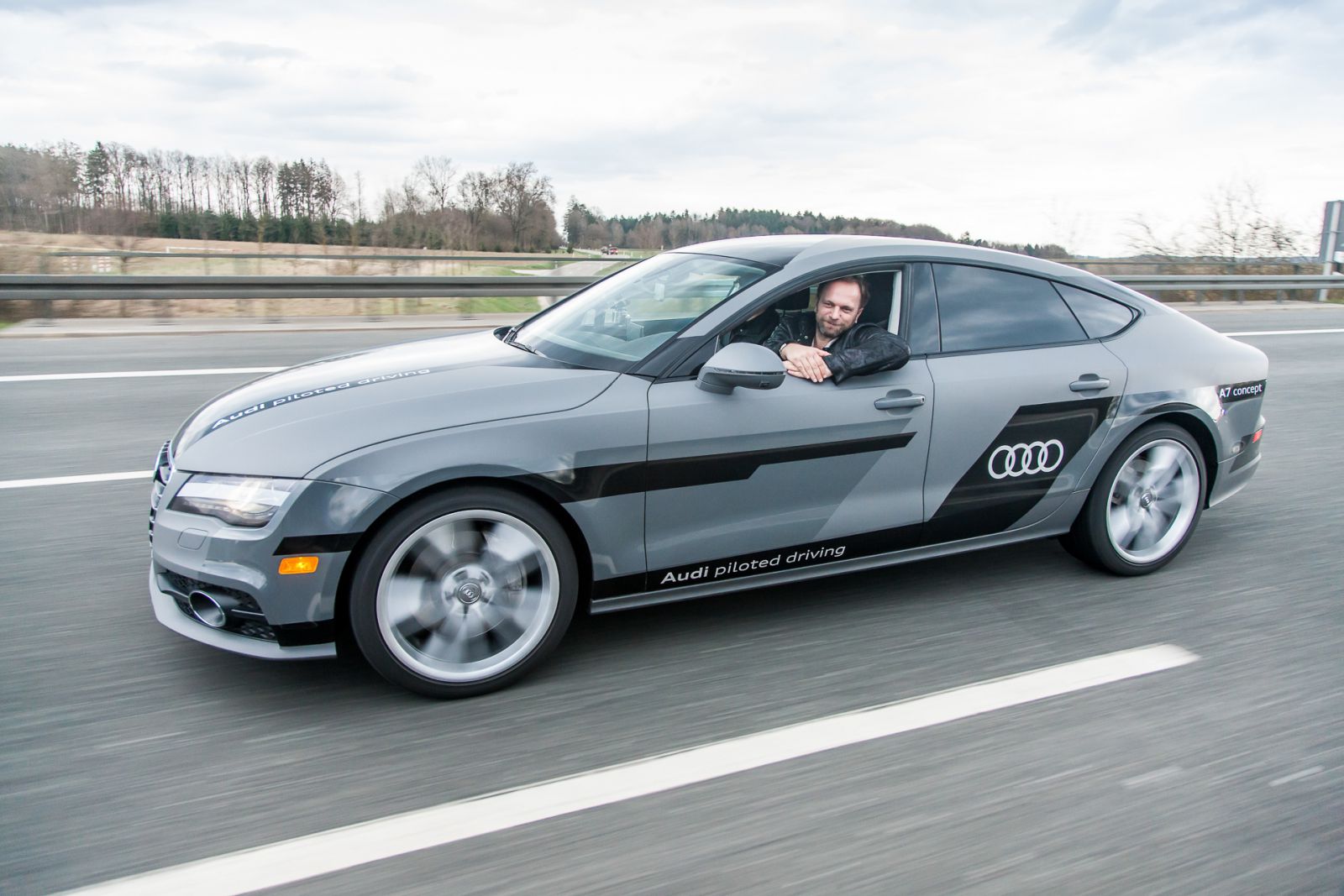 2015-Pilotiertes-Fahren-Audi-A7-Jack-Ingolstadt-19