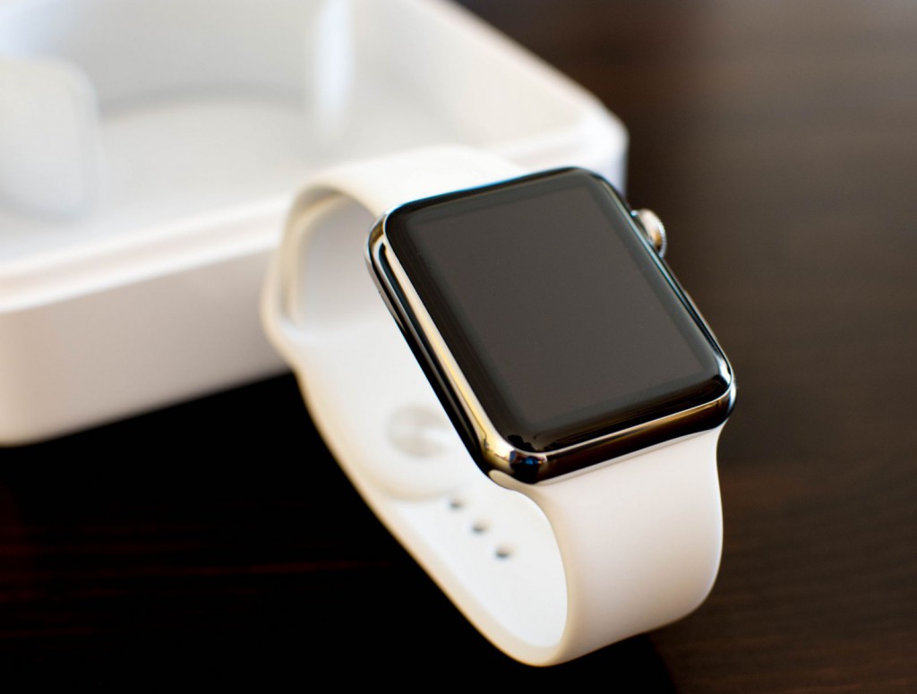 Apple Watch vor der Box