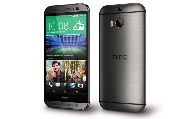 HTC One M8s Vorder- und Rückseite nebeneinander