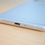 Oppo R7: Blick auf den Micro-USB-Port