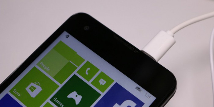 Mouse Computer Madosma Windows 10 Mobile-Smartphone kurz angetestet