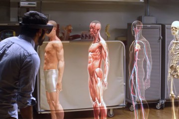 Der menschliche Körper: Anatomie-Studie mit der HoloLens