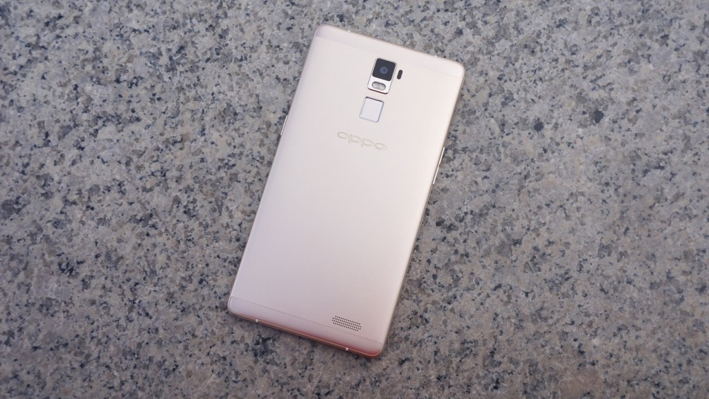OPPO R7 Unboxing 6