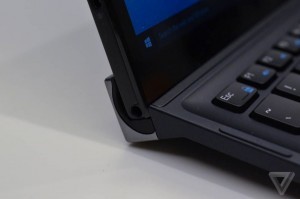 Dell XPS 12 - Blick auf die Haltevorrichtung
