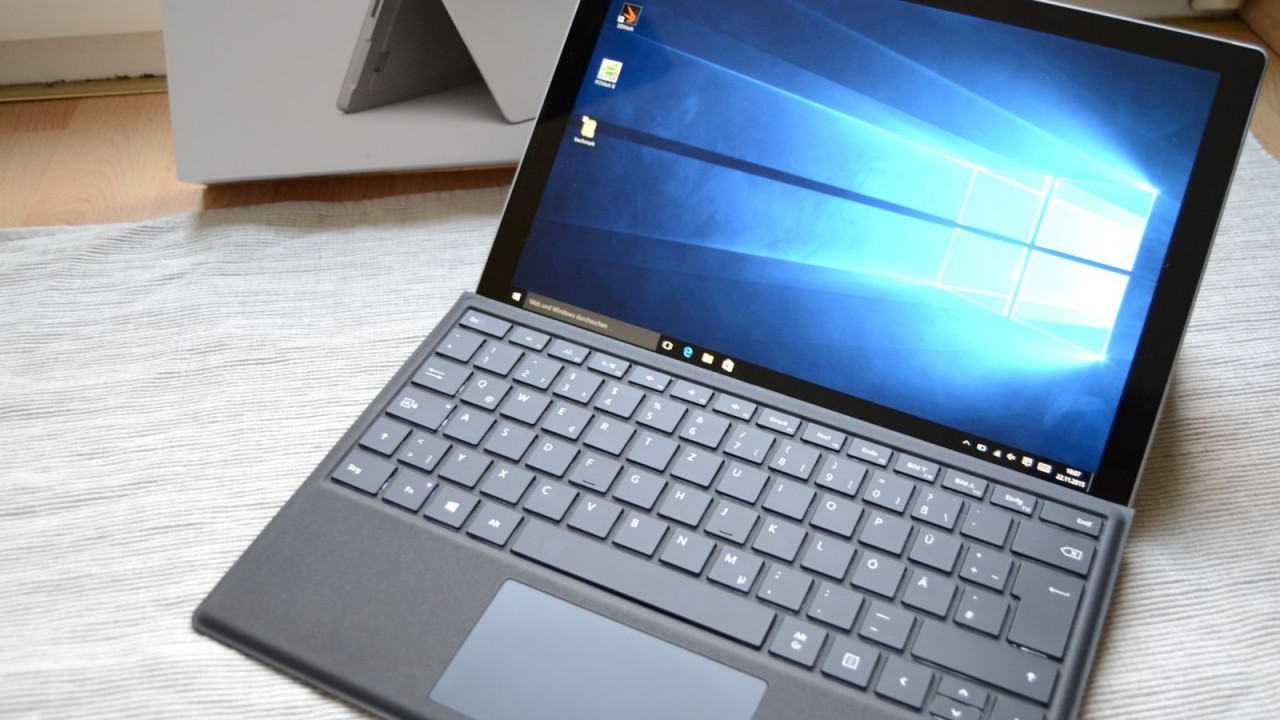 Surface Pro 4 mit TypeCover