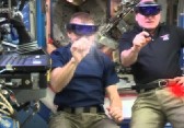 Microsoft HoloLens: Space Invaders zocken in der ISS