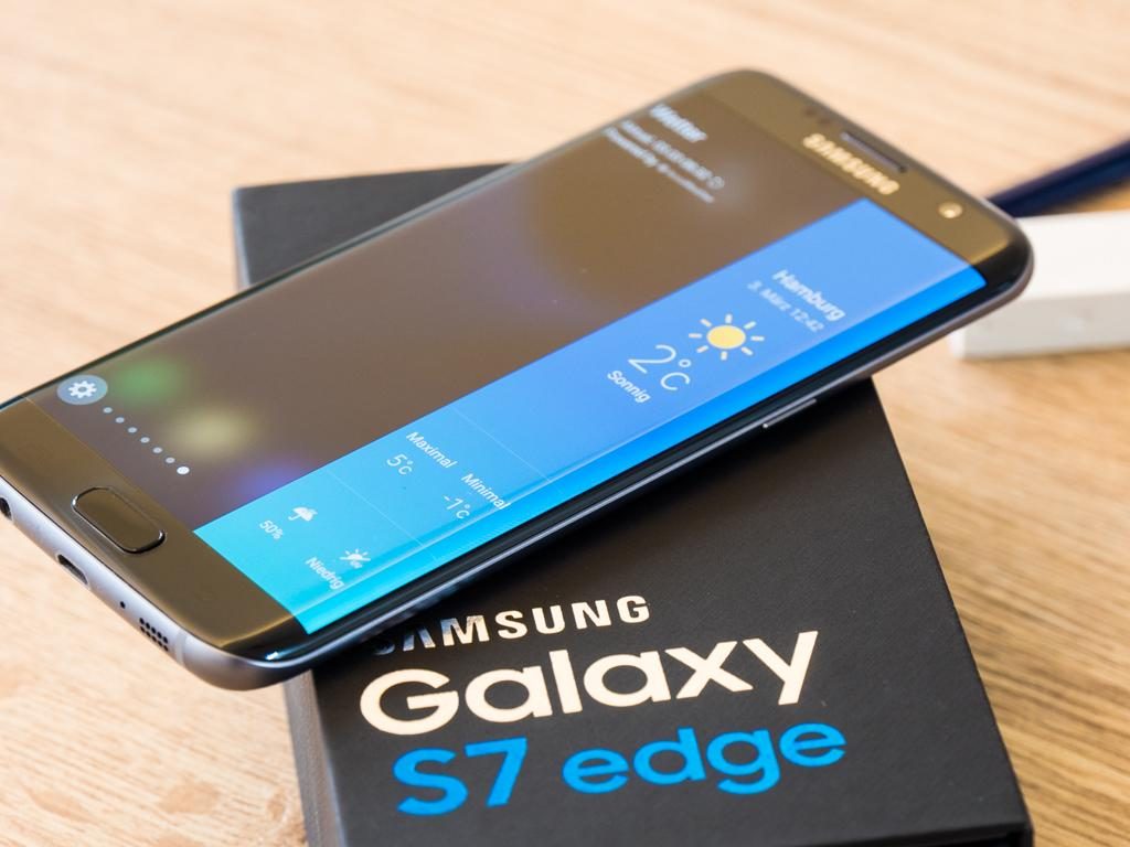 160303-Samsung-Gala-y-S7-Edge-3-2