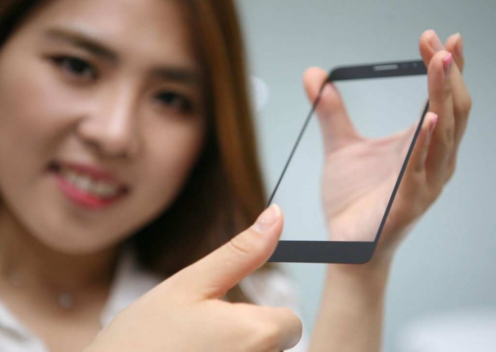 [Photo 2] LG Innotek introduces cover glass which is embeded fingerprint sensor module