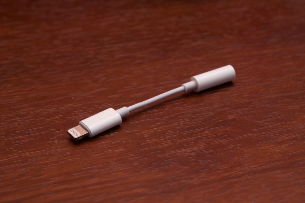 ars-technica-iphone-7-dongle