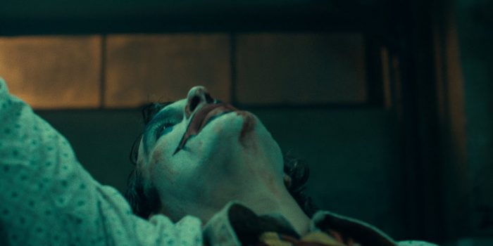 Joker: Seht Joaquin Phoenix erstmals im Trailer als Gothams Super-Schurken
