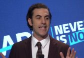 Sacha Baron Cohen ledert gegen Social Networks
