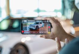Porsche Taycan AR App – Erkundung mit Röntgenblick